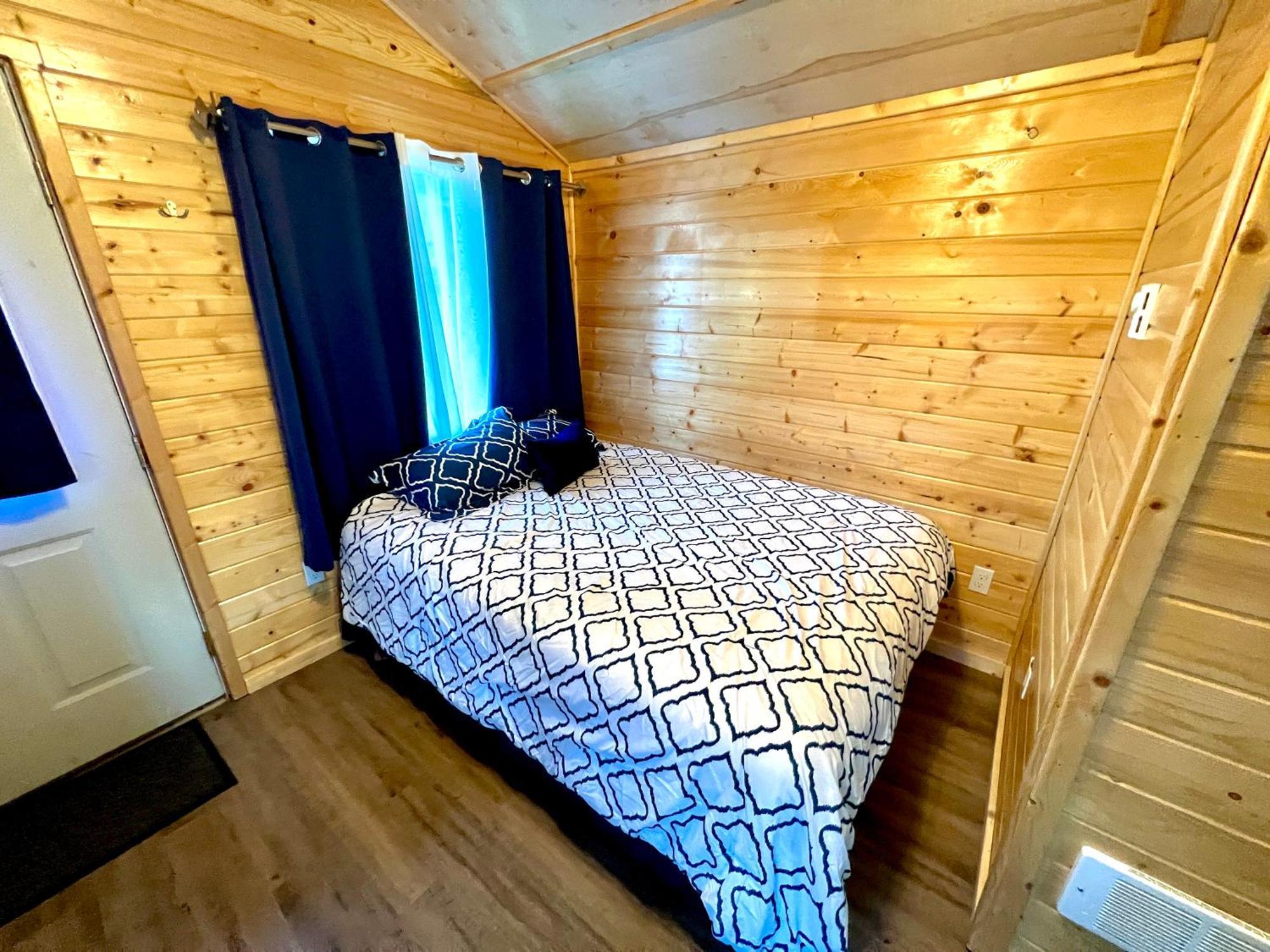 Triple G'S Resort - Cabin 8 Pinnacle Стая снимка